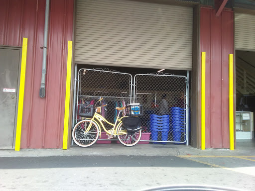 Goodwill, 266 Kanoelehua Ave, Hilo, HI 96720, Thrift Store