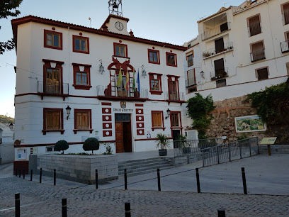 Hotel - Restaurante Los Castillos - Calle Huerta de Leonor, 2, 23120 Cambil, Jaén, Spain