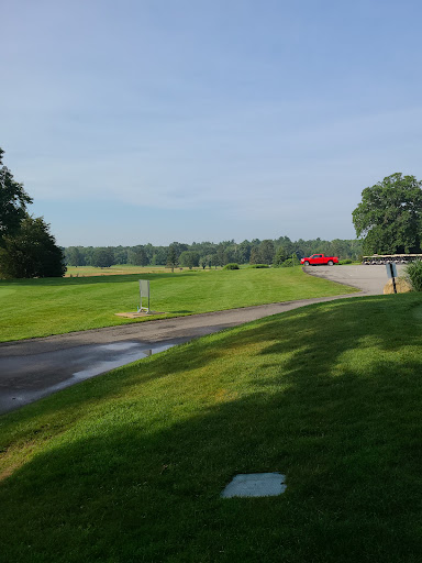 Public Golf Course «Laurel Lane Country Club», reviews and photos, 309 Laurel Ln, West Kingston, RI 02892, USA