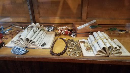 Vintage Clothing Store «Pilsen Vintage», reviews and photos, 1430 W 18th St, Chicago, IL 60608, USA