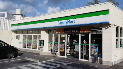 ファミリーマート 浦添内間五丁目店