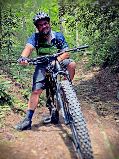 Bicycle Store «Reser Bicycle Outfitters», reviews and photos, 648 Monmouth St, Newport, KY 41071, USA