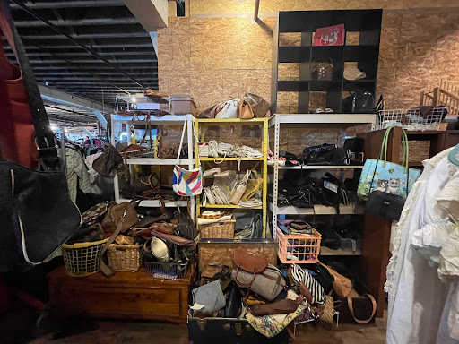 Wholesaler «Pixel 19 Vintage Clothing LLC», reviews and photos, 211 Klotter Ave, Cincinnati, OH 45219, USA