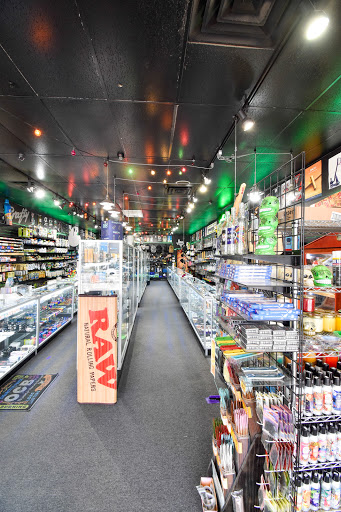 Tobacco Shop «Burn Smoke Shop 2», reviews and photos, 3107 S Shepherd Dr, Houston, TX 77098, USA