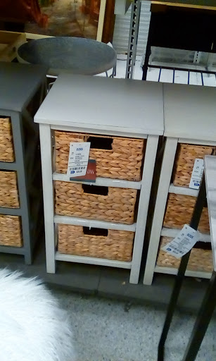 Clothing Store «Ross Dress for Less», reviews and photos, 2931 S 38th St, Tacoma, WA 98409, USA