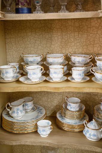 Furniture Store «Manatee Furniture», reviews and photos, 3015 1st St, Bradenton, FL 34208, USA