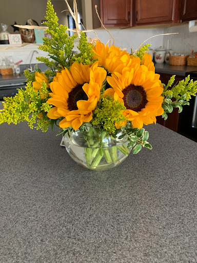 Florist «George Thomas Florist», reviews and photos, 5609 E Washington St, Indianapolis, IN 46219, USA