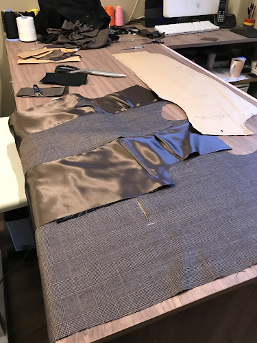 Comments and reviews of B&S Bespoke Tailoring