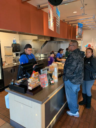 Mexican Restaurant «QDOBA Mexican Eats», reviews and photos, 3452 Fairlane Dr, Allen Park, MI 48101, USA