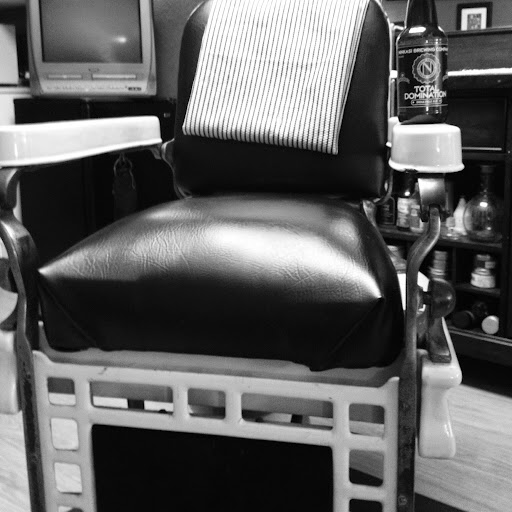 Barber Shop «DeRosso Brothers Tattoo and Barber», reviews and photos, 7907 SW 37th Ave, Portland, OR 97219, USA