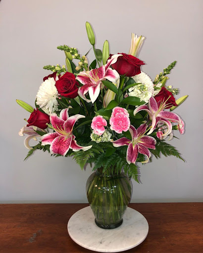 Florist «J & J Flowers and Gifts Shop», reviews and photos, 8366 Pines Blvd, Pembroke Pines, FL 33024, USA