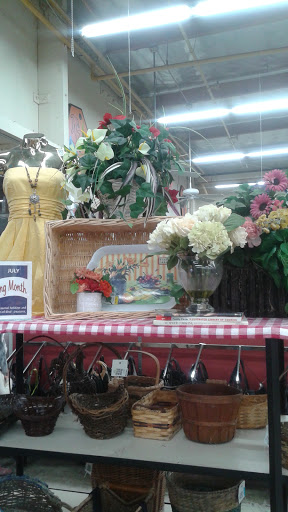 Thrift Store «Thrift Town», reviews and photos, 3645 San Pablo Dam Rd, El Sobrante, CA 94803, USA