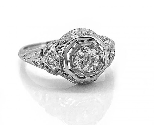 Jewelry Store «Gesner Estate Jewelry», reviews and photos, 1600 W Bay Dr, Largo, FL 33770, USA