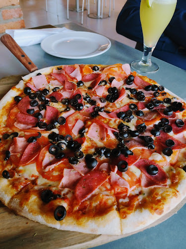 Opiniones de Bombochickenandpizza en La Serena - Restaurante