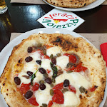 Photo n°3 de l'avis de SEON. fait le 23/08/2019 à 19:58 sur le  Pizzaioli Veraci à Naples