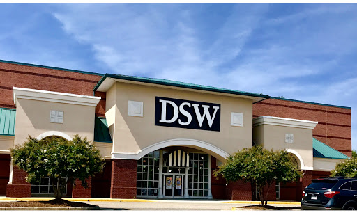 Shoe Store «DSW Designer Shoe Warehouse», reviews and photos, 1300 Huguenot Rd, Midlothian, VA 23113, USA