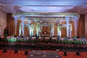 SSB Convention Center (ಸ್ ಸ್ ಬ್ ಕಾನ್ವೆಂಷನ್ ಸೆಂಟರ್) image