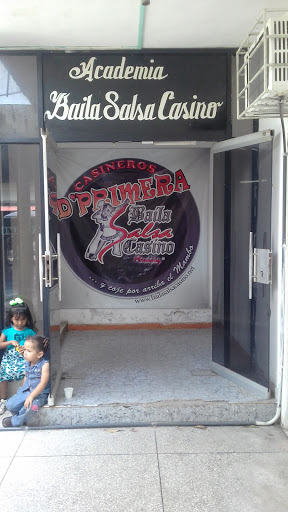Academia Baila Salsa Casino