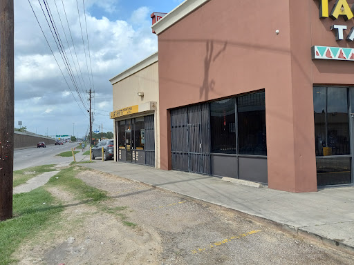 Custom T-shirt Store «J and R T-Shirts», reviews and photos, 5317 Aldine Mail Rte Rd, Houston, TX 77039, USA