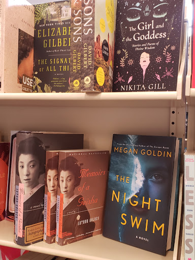 Book Store «Books-A-Million», reviews and photos, 994 Breckenridge Ln, Louisville, KY 40207, USA