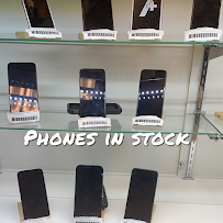 CR Cell Phone Repair - Photo 9 - Car repair in Marion, IA, Cedar Rapids