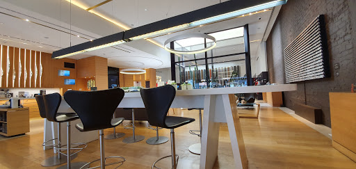 Coffee Shop «Nespresso Beverly Hills Boutique & Cafe», reviews and photos, 320 N Beverly Dr, Beverly Hills, CA 90210, USA