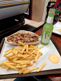 Plats et boissons du Kebab La Sandwicherie Du Parc à Paris - n°1
