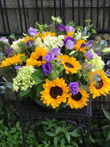 Florist «East Hampton Florist», reviews and photos, 69 N Main St, East Hampton, NY 11937, USA