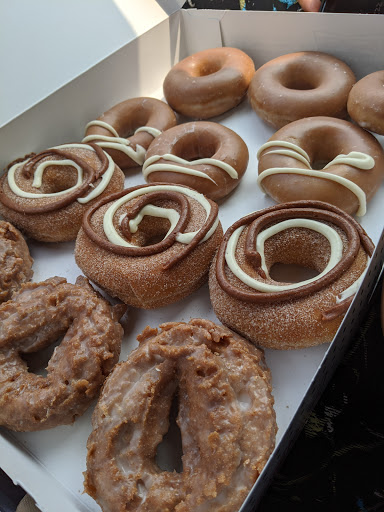 Bakery «Krispy Kreme Doughnuts», reviews and photos, 2809 W March Ln, Stockton, CA 95219, USA