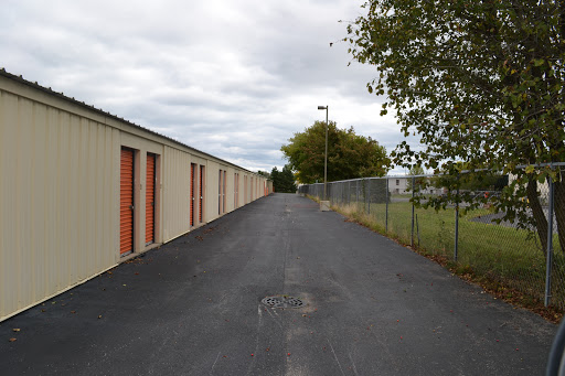 Self-Storage Facility «EZ Self Storage», reviews and photos, 1019 W Rawson Ave, Oak Creek, WI 53154, USA