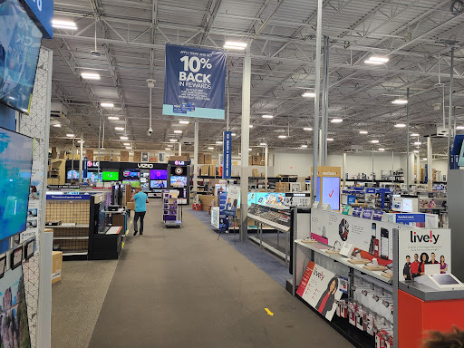 Electronics Store «Best Buy», reviews and photos, 5801 N May Ave, Oklahoma City, OK 73112, USA