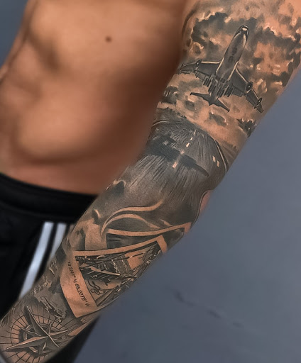 Explore kissing lips tattoo ideas, creative tattoo ideas in Miami, available at Inkaholik Tattoos