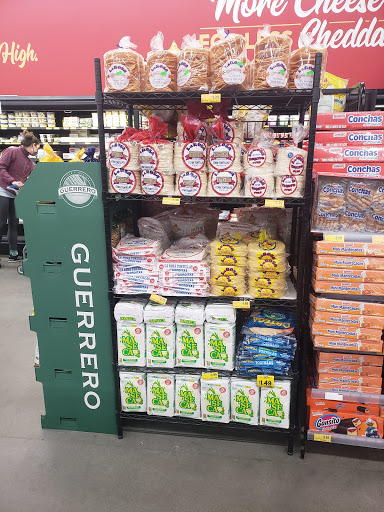 Grocery Store «Grocery Outlet Bargain Market», reviews and photos, 1523 Fremont Blvd, Seaside, CA 93955, USA