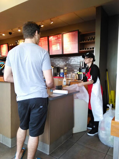 Coffee Shop «Starbucks», reviews and photos, 423 S Federal Hwy, Pompano Beach, FL 33062, USA