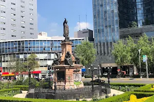 Monumento a Colón image