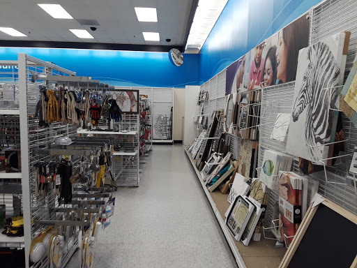 Clothing Store «Ross Dress for Less», reviews and photos, 4240 Kearny Mesa Rd, San Diego, CA 92111, USA