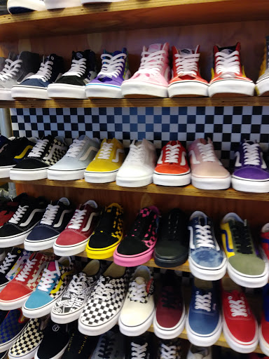Shoe Store «Journeys», reviews and photos, 1165 Colusa Ave, Yuba City, CA 95991, USA