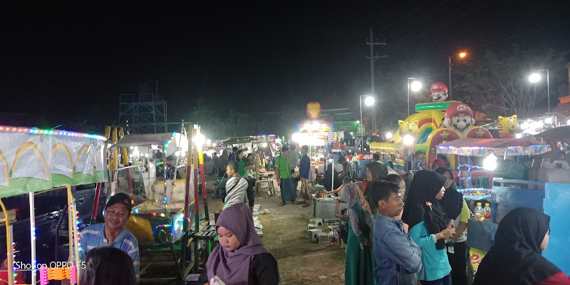 Pasar Senin Malam Sambung Rejo