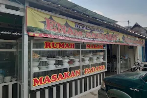 RM Enam Saudara image