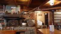 Atmosphère du Restaurant de fondues Restaurant Le Plancher des Vaches à Valloire - n°13