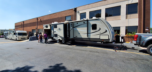 Trailer dealer Arlington