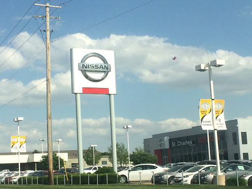 Car Dealer «St Charles Automotive», reviews and photos, 5601 Veterans Memorial Pkwy, St Peters, MO 63376, USA