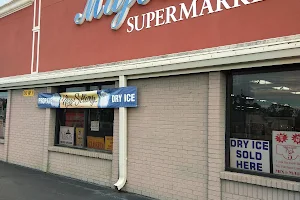 Majoria's Supermarket image