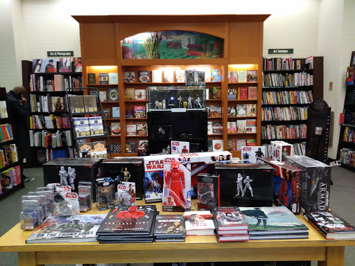 Book Store «Barnes & Noble», reviews and photos, 187 Riverside Square Mall, Hackensack, NJ 07601, USA