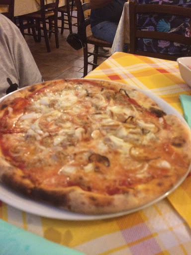 Briganti in piazza in Nova Siri, Provincia di Matera