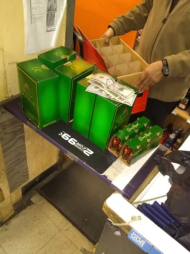 Liquor Store «Honey-Bee Drive Thru & Liquor», reviews and photos, 1600 S High St, Columbus, OH 43207, USA