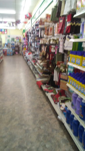 Dollar Store «Dollar Tree», reviews and photos, 7001 Cermak Rd, Berwyn, IL 60402, USA