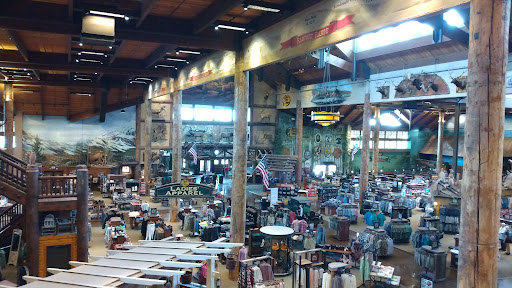 Outdoor Sports Store «Bass Pro Shops», reviews and photos, 7970 Northfield Blvd, Denver, CO 80238, USA
