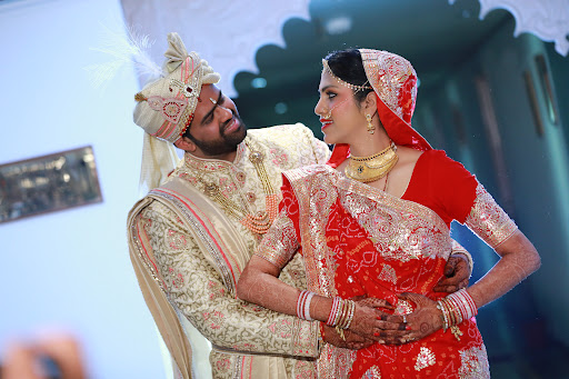 Kumkum Photos - Best Professional Wedding Photographer In Jaipur