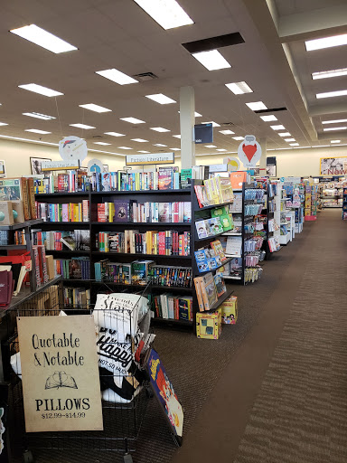 Book Store «Books-A-Million», reviews and photos, 3230 Westgate Mall, Fairview Park, OH 44126, USA